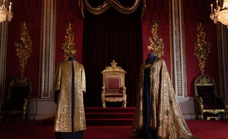 Камень Судьбы, рубин Черного принца, священное масло из Иерусалима: церемониальные вещи на коронации Карла III