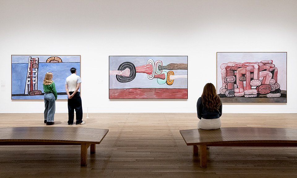 Выставка «Филип Гастон» в Тейт Модерн, Лондон. 2023. Фото: Larina Fernandes/Tate