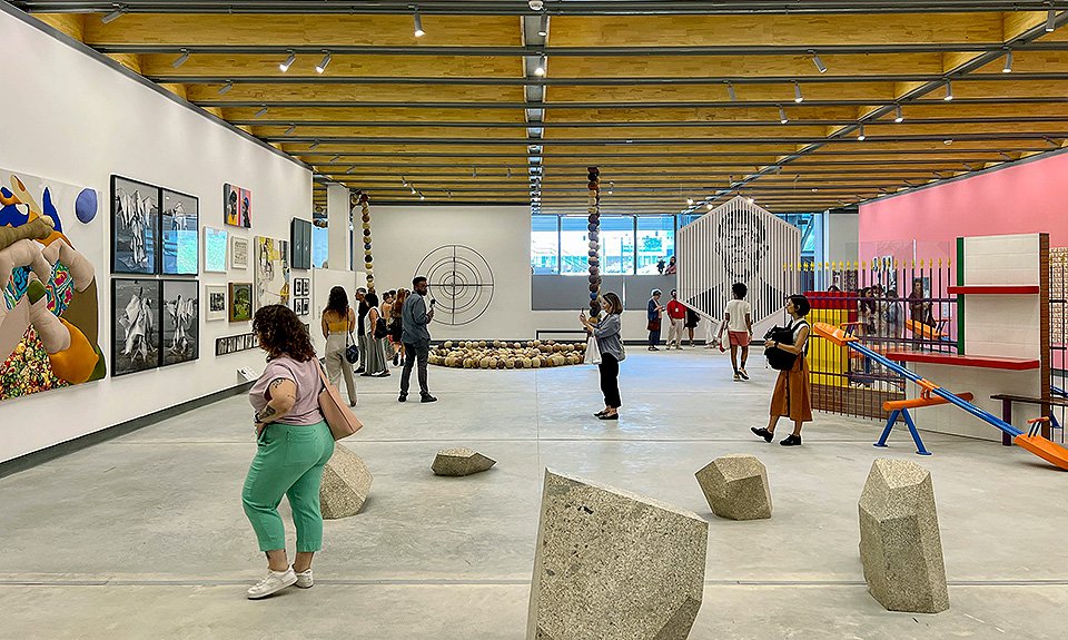 Экспозиция в галерее Пина Контемпоранеа. Фото:  Рina Сontemporânea