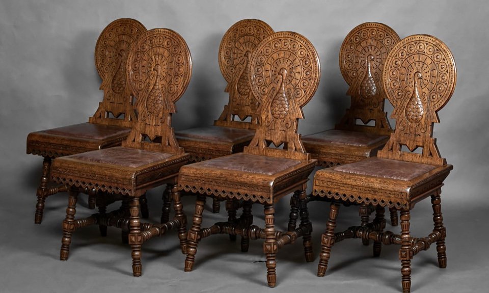 Комплект стульев «Павлины». 1879. Проект Карла Рахау, мебельщик Герман Шрадер. Фото:  Российский антикварный салон