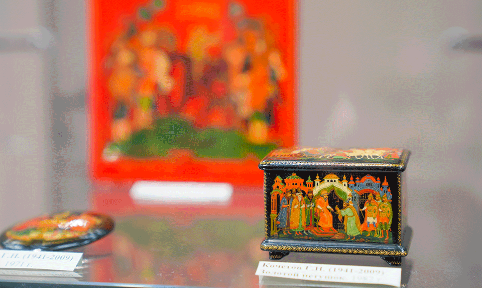 Экспозиция Музея лаковой миниатюры. Фото: Дмитрий Рыжаков