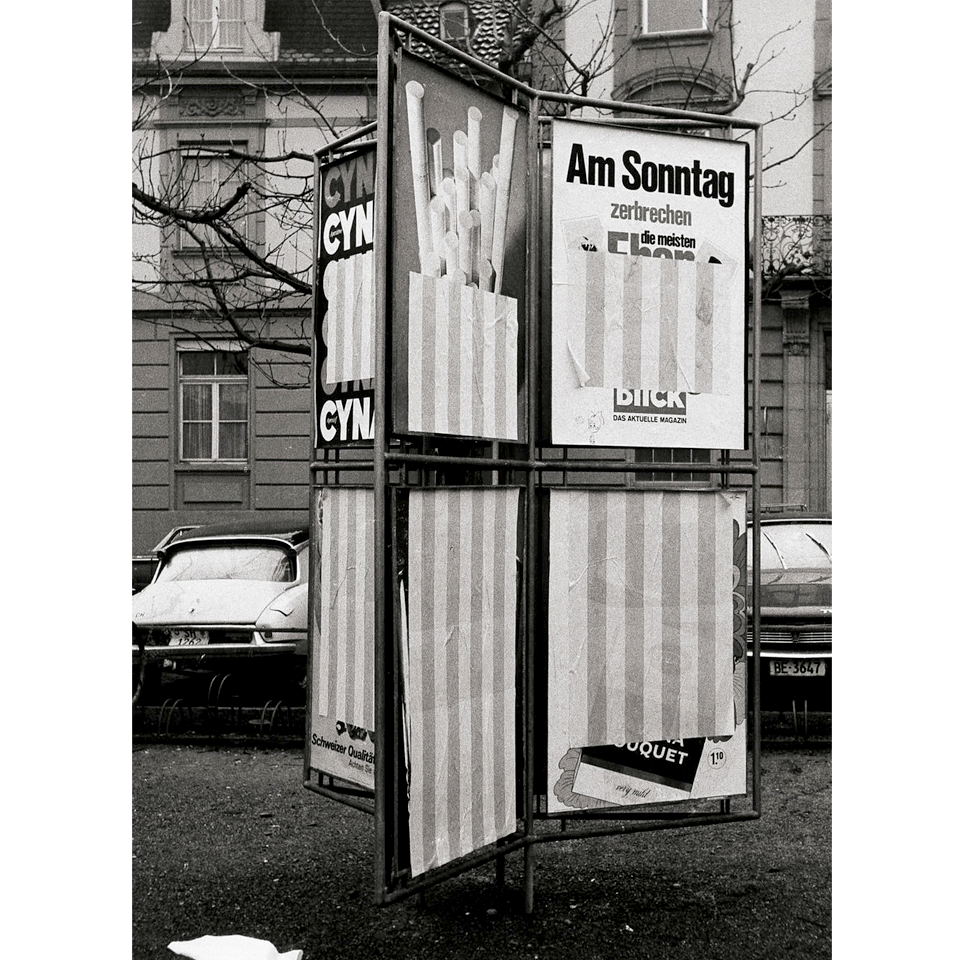Даниель Бюрен. «Дикая реклама». 1969. Берн, Швейцария. Фото: Wikimedia Commons