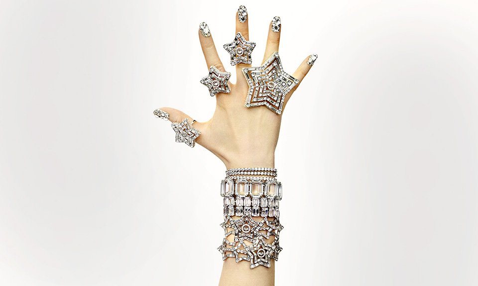 Из лукбука украшений Swarovski. Фото: Swarovski