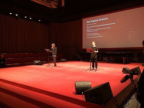 Во время чтения «Капитала» Карла Маркса