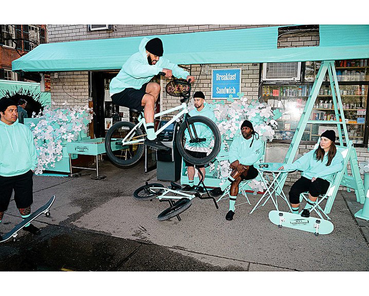 Рекламная кампания Tiffany & Co. «Поверьте в мечты» на улицах Нью-Йорка