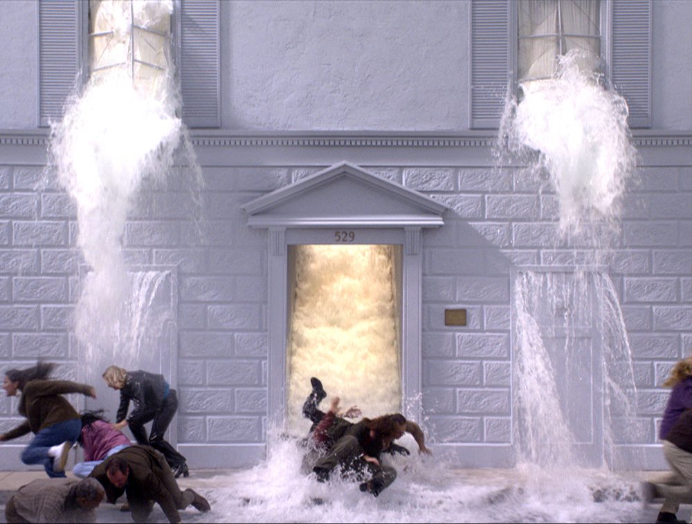 Билл Виола. «Потоп». 2002. Многоканальная видеоинсталляция. Courtesy Bill Viola Studio