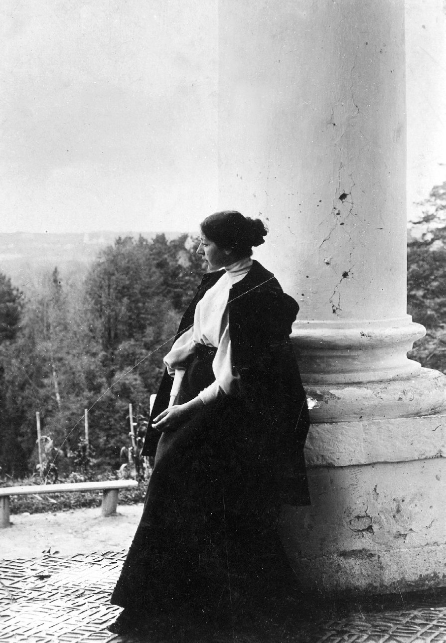Мария Якунчикова-Вебер в Введенском. 1897. Фото: Лев Вебер/Государственная Третьяковская галерея