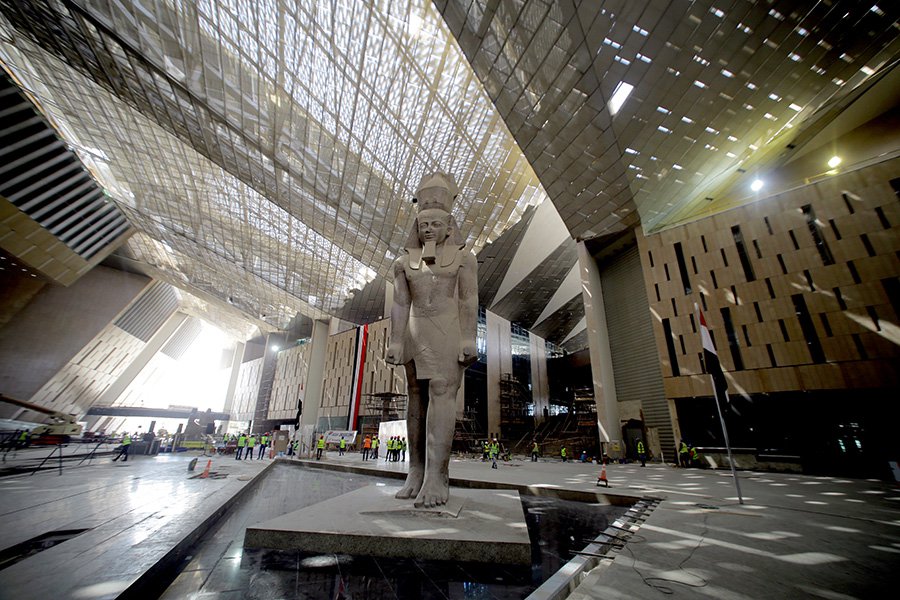 Строительные работы в Большом Египетском музее. Фото: Khaled Elfiqi/EPA/ТАСС