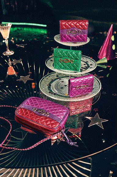 Gucci.  Кожаный кошелек на молнии и визитницы. Фото: Gucci