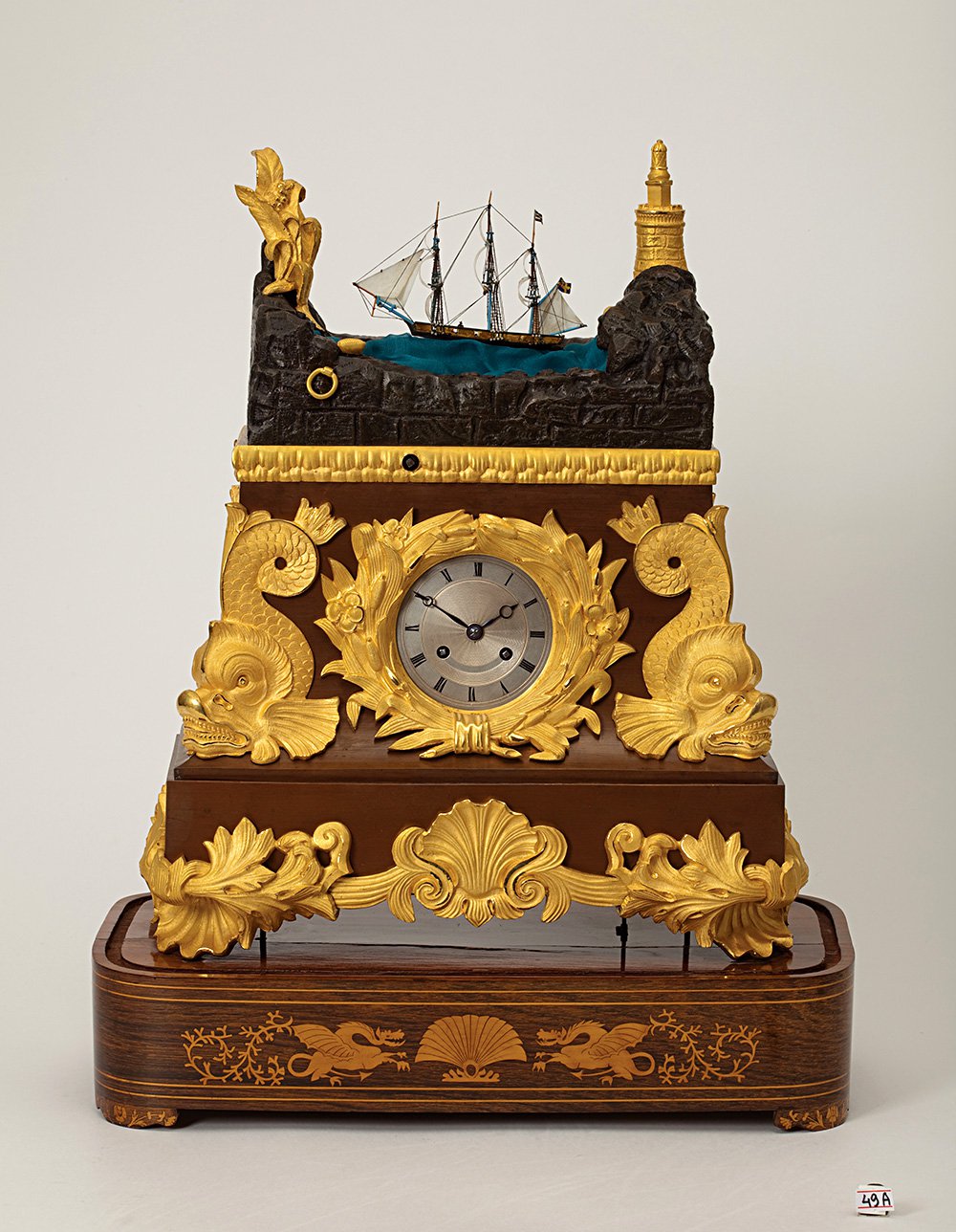 Часы каминные «Галеон» с музыкальной шкатулкой. 1835. Франция. Специальный проект. Фото: Личное собрание/ Российский антикварный салон