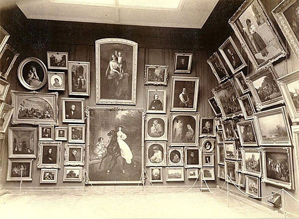 Карл Фишер. «Экспозиция Третьяковской галереи». 1898. Фото: Государственная Третьяковская галерея