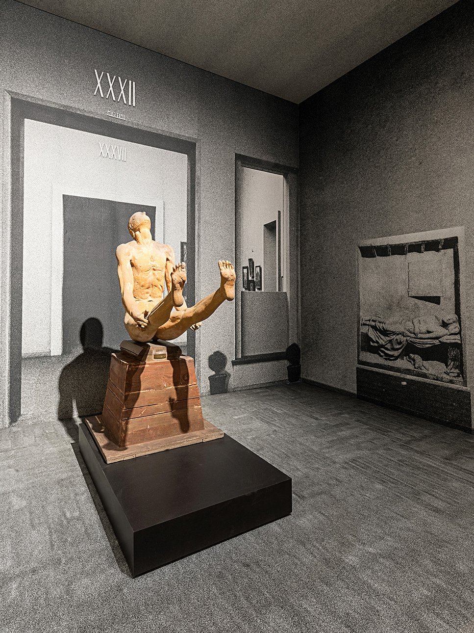 Выставка «Post Zang Tumb Tuuum: искусство — жизнь — политика. Италия 1918–1943» в Фонде Prada, Милан. Фото: Fondazione Prada