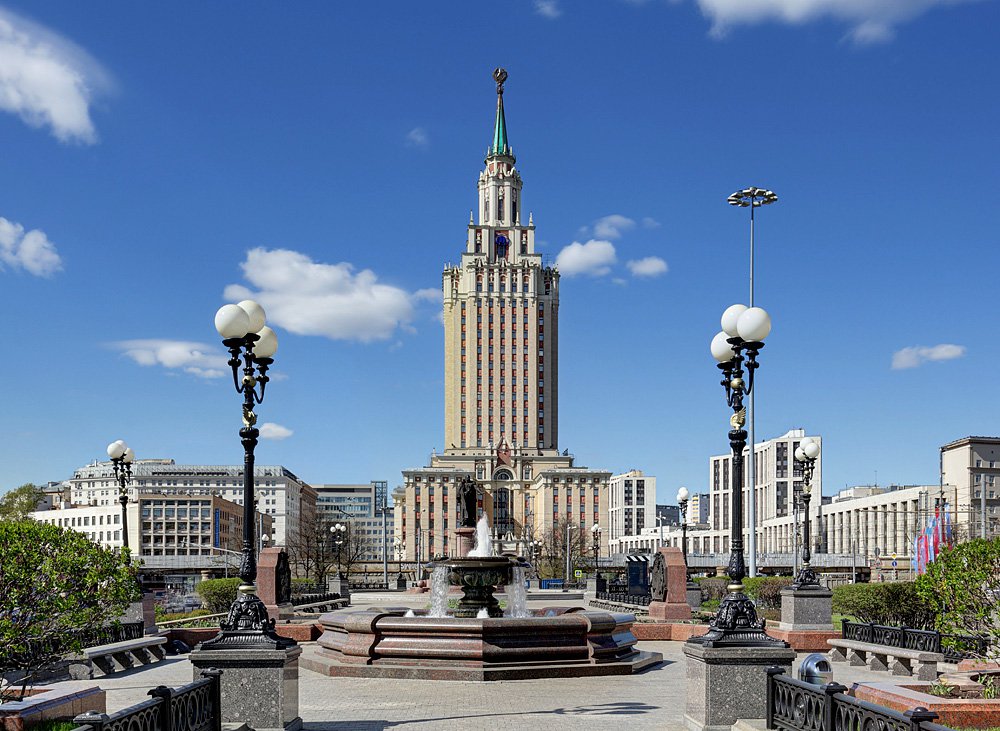 Гостиница «Ленинградская» (1949–1954). Фото: Hilton Moscow Leningradskaya
