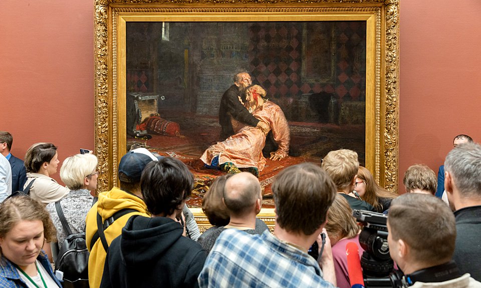 Картина Ильи Репина «Иван Грозный и сын его Иван 16 ноября 1581 года» в экспозиции ГТГ. Фото: Государственная Третьяковская галерея