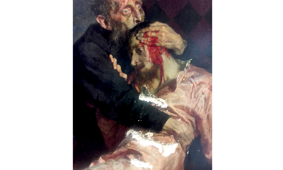 Фрагмент картины Ильи Репина «Иван Грозный и сын его Иван 16 ноября 1581 года» после нападения вандала 25 мая 2018 года. Фото: Государственная Третьяковская галерея