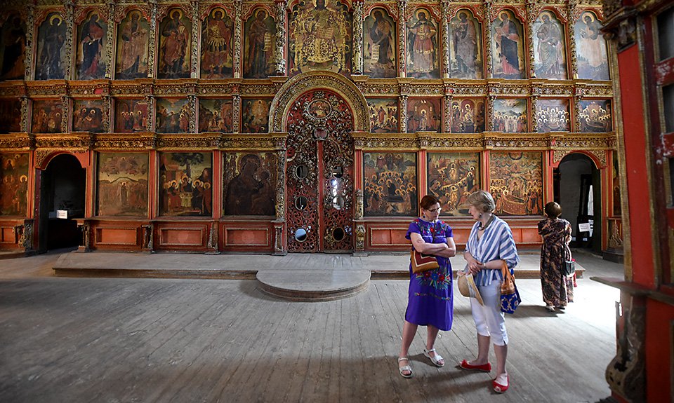 Иконостас собора Рождества Христова в Каргополе. Фото: Александр Коряков