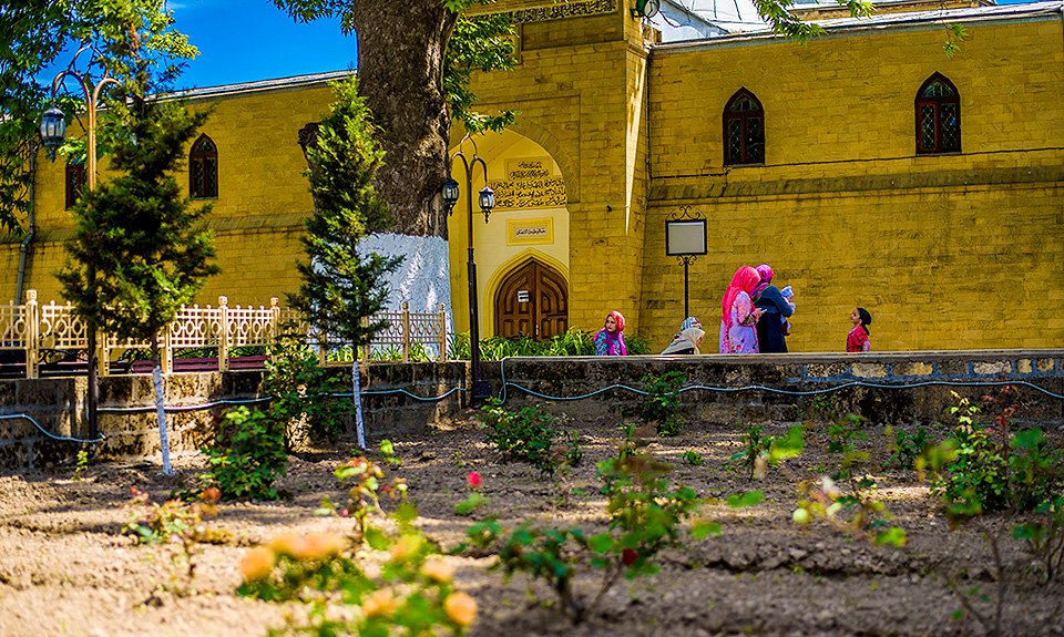 Двор Джума мечети. Дербент. Фото: Сулим Кудусов