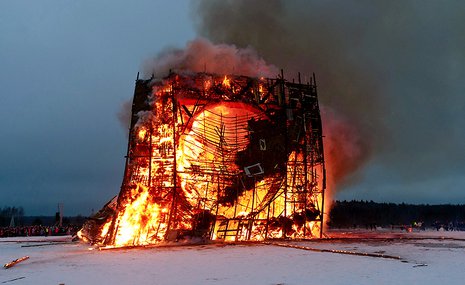 Гори оно все ясным пламенем: Масленица в Никола-Ленивце