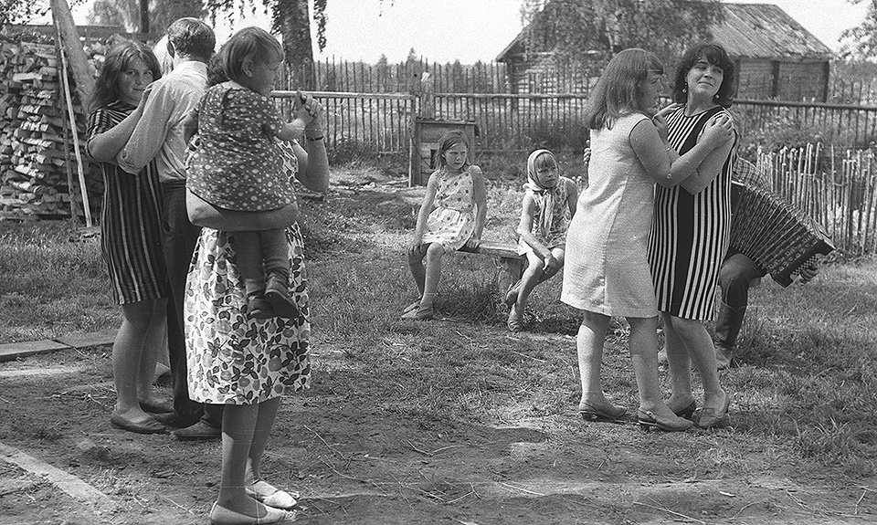 Владимир Варновский. Праздник сенокоса в деревне Никулино Парфеньевского района. Фото: Центр русского искусства