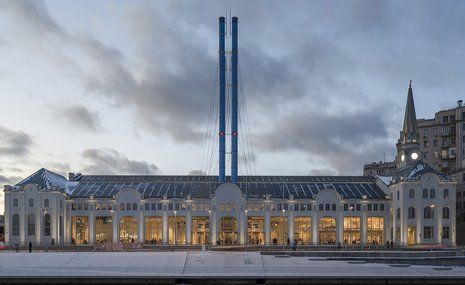 «Черный квадрат» и Нукусский музей на гастролях в «ГЭС-2»
