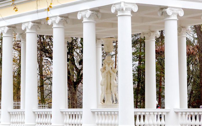 Павловск накануне своего юбилея активно занялся поновлениями и восстановлениями