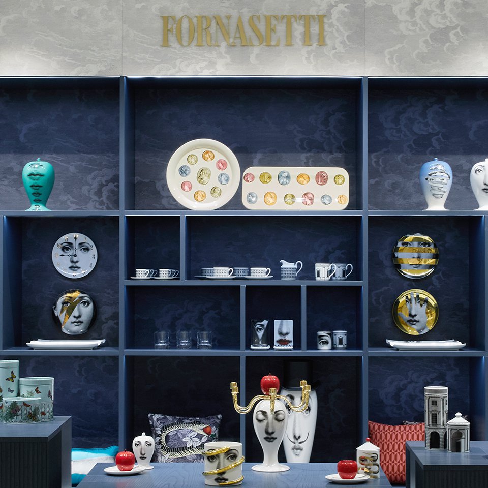 Предметы из коллекции Tema e Variazioni. Фото: Fornasetti