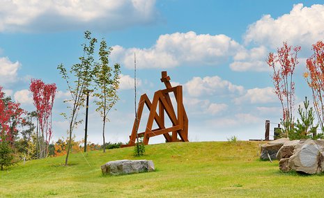 Малевич и современное искусство демонстрируют согласие в Раздорах