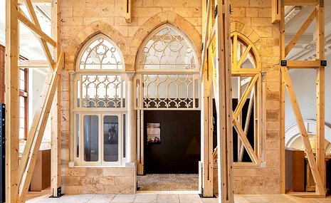 В Музее Виктории и Альберта создали реплику дома, пострадавшего от взрыва в Бейруте