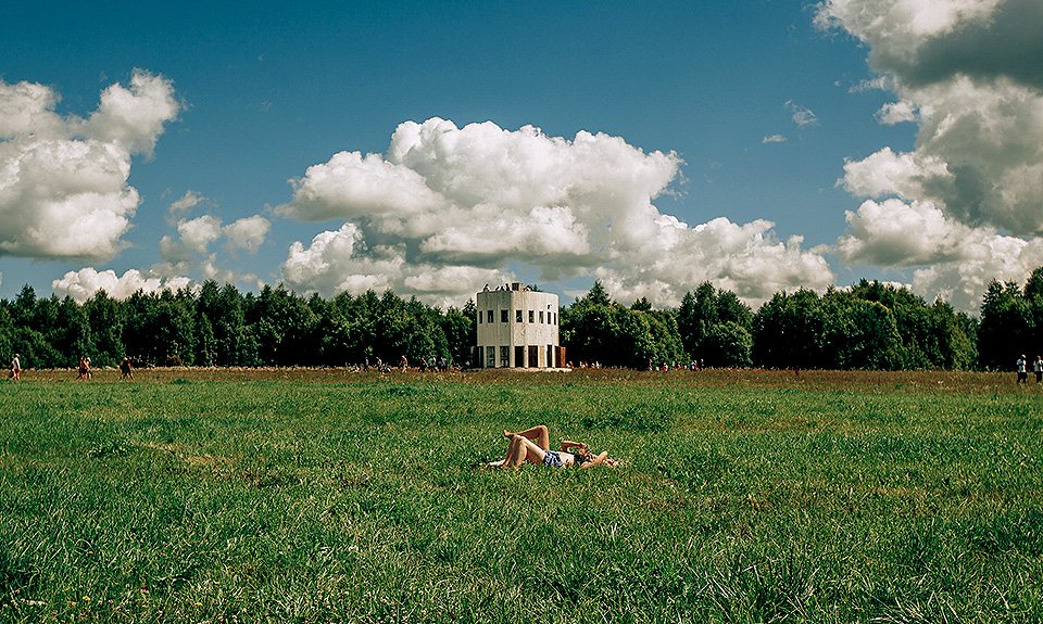 «Архстояние» в парке «Никола-Ленивец». Фото: Александра Гадеева