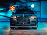 Призрачно-черный Rolls-Royce Ghost