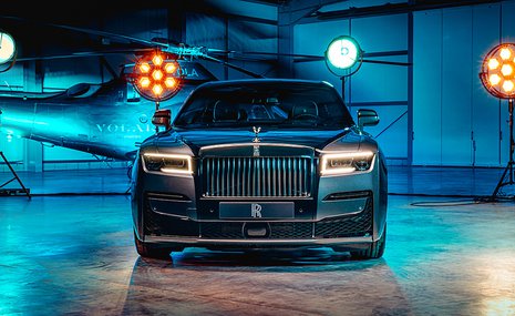 Призрачно-черный Rolls-Royce Ghost