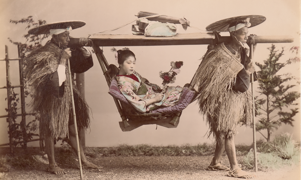 На выставке «Япония. Другой мир» показывают снимки, сделанные в японских фотоателье конца ХIХ века и раскрашенные вручную. Фото: Центр визуальной культуры Béton