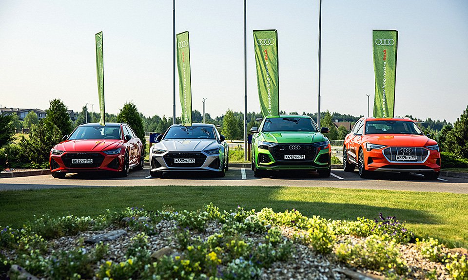 Гостей ждал не только турнир по гольфу, но и тест-драйв моделей нового поколения. Фото: Audi