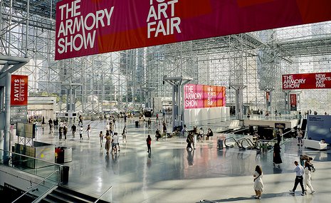 Ярмарка Armory Show впервые проходит под эгидой Frieze