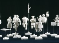 Скульптура, живопись и видео Гриши Брускина в музейных декорациях