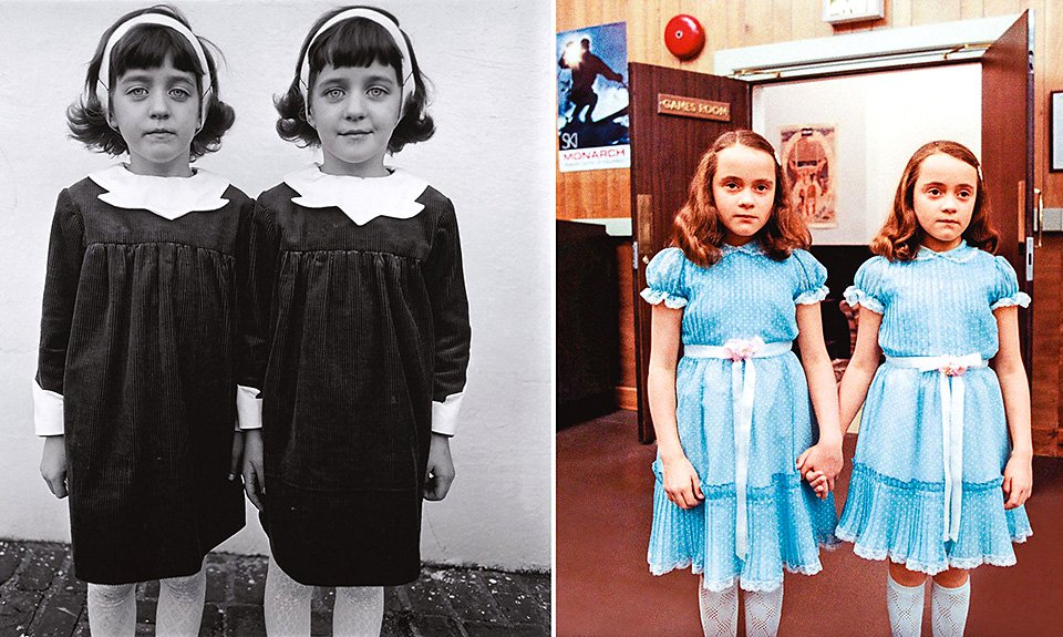 Слева: одна из самых известных работ фотографа Дианы Арбус "Идентичные близнецы" (Розелла, Нью-Джерси. 1966) вдохновила Кубрика на создание сестер Грейди (справа) в фильме "Сияние". Фото: The Estate of Diane Arbus/WARNER BROS. ENTERTAINMENT INC./Stanley Kubrick Archive