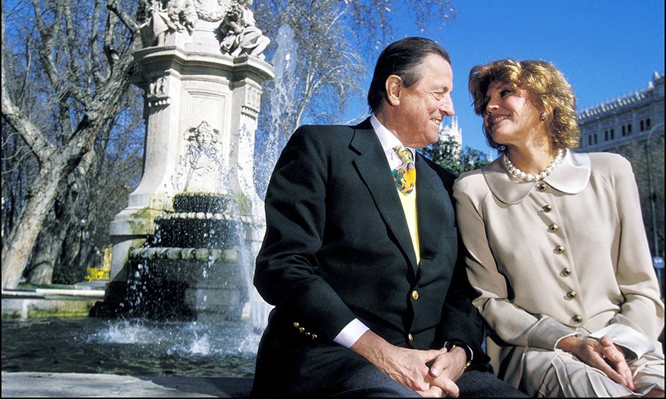Барон Генрих Тиссен-Борнемиса и его жена баронесса Кармен Сервера-Тиссен-Борнемиса в Мадриде. 1995. Фото: Alain BENAINOUS/Gamma-Rapho/Getty Images