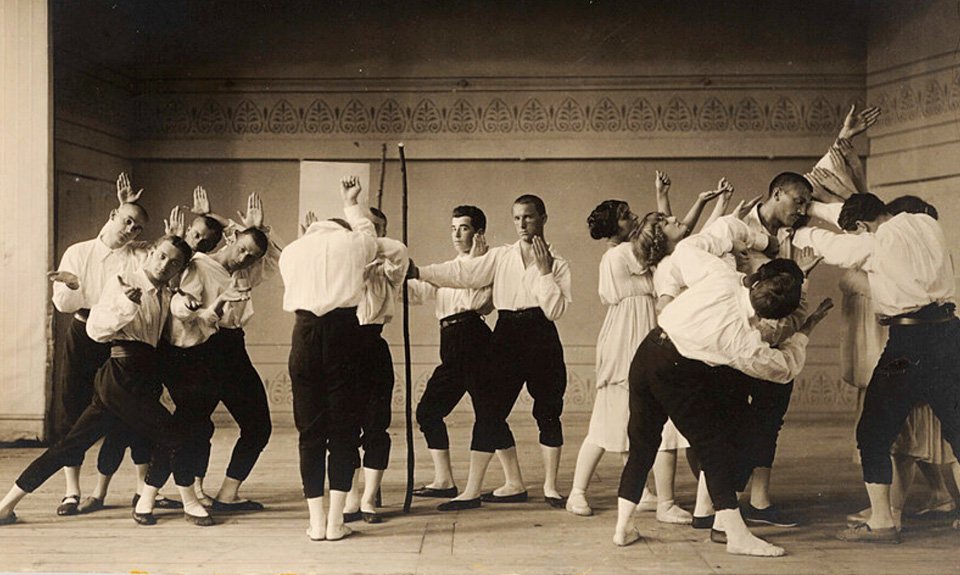 Репетиция балета «Литургия».  1915. Фото:  Государственная Третьяковская галерея