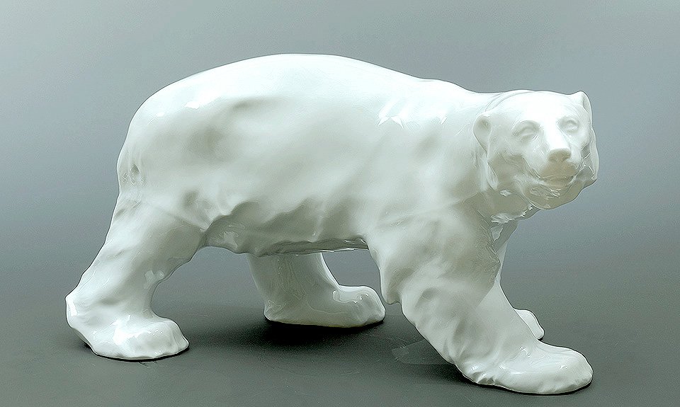 Скульптура «Медведь». Автор модели Август Тимус. ИФЗ. 1912 (модель 1907). Фото: Государственный Эрмитаж