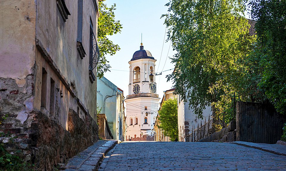 На одной из улиц Выборга. Фото: Виктор Карасев / Фотобанк Лори