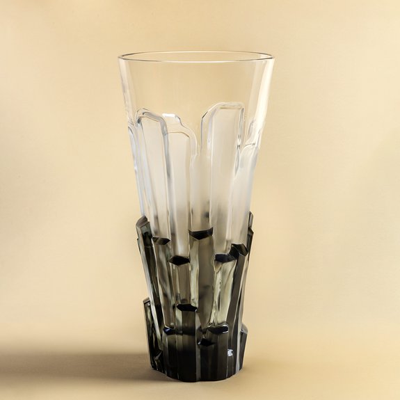 Ваза Lalique из коллекции Terramineral.  Фото: Lalique