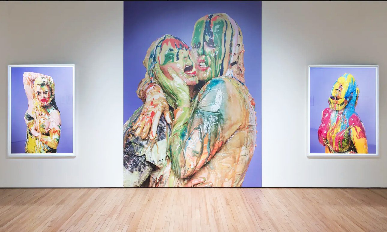 Выставка «Линдер. Опасность пришла улыбаясь» в Hayward Gallery.  Фото: Mark Blower / Hayward Gallery