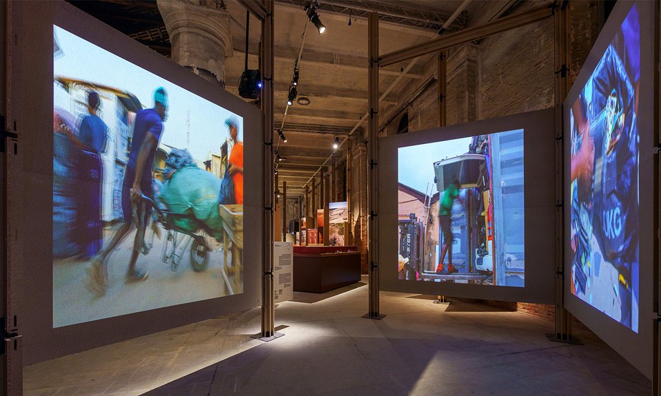 Проект Alternative Urbanism the Self-Organized Markets of Lagos.  Фото: Andrea Avezzù / La Biennale di Venezia