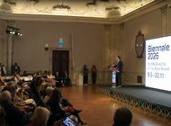 Команда Койо Коуо закончит ее проект для 61-й Биеннале в Венеции