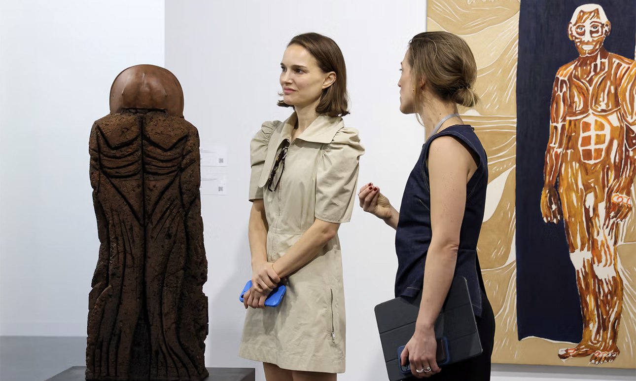 Натали Портман готовится к роли на Art Basel Miami Beach.  Фото: David Kordansky Gallery