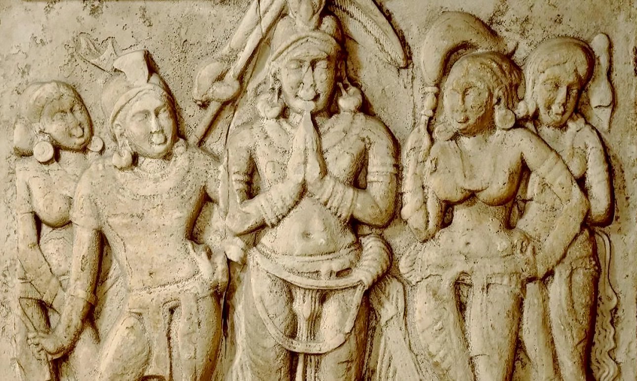 Фрагмент купола ступы Амаравати. 50–100 годы н.э. Фото: British museum