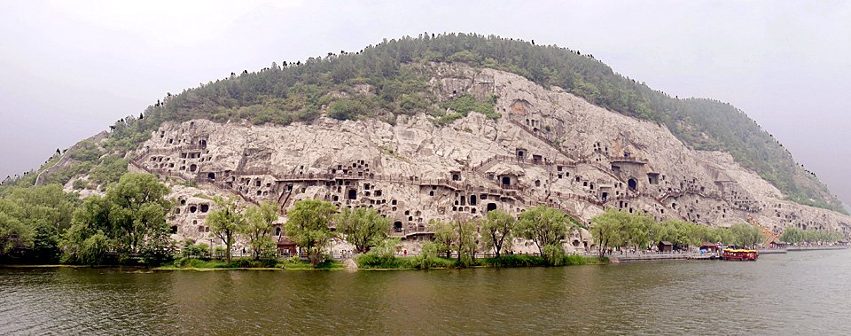 Пещеры Лунмэнь. Фото: Wikipedia Commons