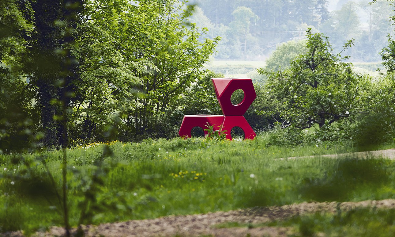 Скульптура Исаму Ногучи «Октетра» (1968) в поместье Гудвуд.  Фото: Goodwood Art Foundation