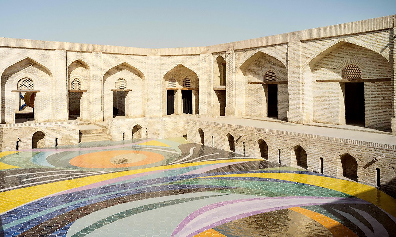 Марина Перес Симао и Бахтияр Бабамурадов. «Без названия». Фото: Bukhara Biennial