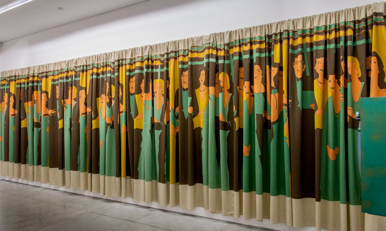 Беатрис Гонсалес. Текстильный декор интерьера. 1981. Фото: Museo de Arte Moderno de Medellín